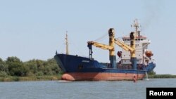 Раніше повідомлялось, що обсяги експорту через Дунай для України складають 1,2-1,8 мільйонів тонн на місяць.