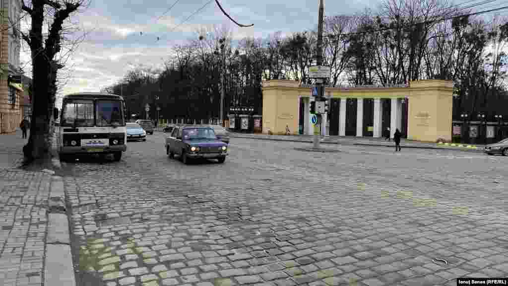 Stradă din zona centrală a orașului Cernăuți.