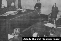 Заседание военной коллегии Верховного суда СССР под председательством Ульриха. Подсудимый – моторист Тимощук