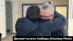 Бізнэсовец Аляксандар Васілевіч адразу пасьля вызваленьня