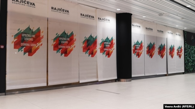 Mesto na kojem je bio vakcinalni punkt u šoping centru u "Rajićeva" u Beogradu, 1. feburar 2022.
