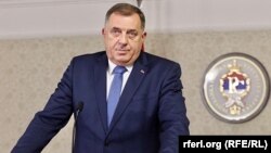 Bosnia and Herzegovina -- Milorad Dodik, president-elect of Bosnian entity Republika Srpska during a press conference, East Sarajevo, October 27, 2022