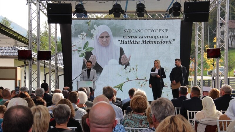 U Potočarima otvoren Dom za majke Srebrenice 'Hatidža Mehmedović'