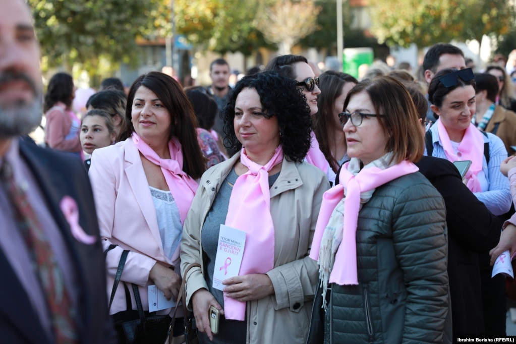 Manifestimi ka karakter informativ dhe kulturor.