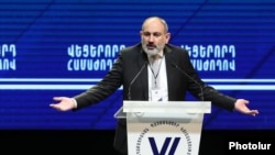 Armenia - Prime Minister Nikol Pashinian speaks at a congress of his Civil Contract party, Yerevan, October 29, 2022.