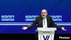 Armenia - Prime Minister Nikol Pashinian speaks at a congress of his Civil Contract party, Yerevan, October 29, 2022.