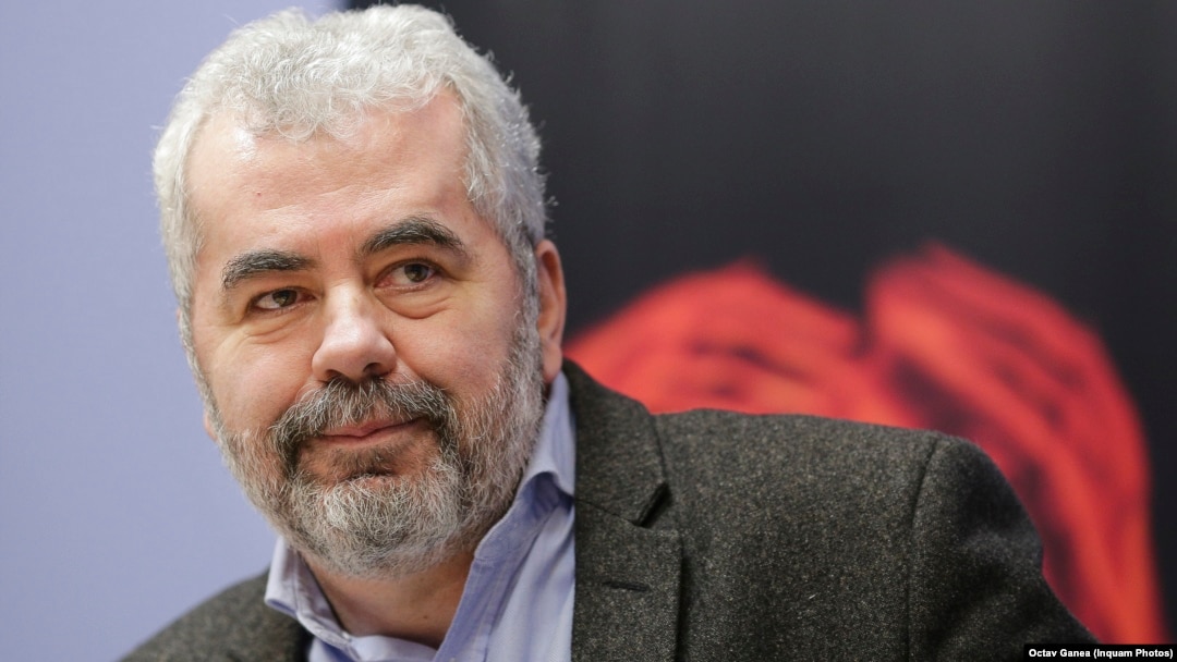 Eugen Iancu, președintele Asociației Colectiv, a scos o carte cu reguli pentru incendiu pentru elevi. Cartea se numește „Apă și foc. O lecție de supravițuire la incendiu”. 