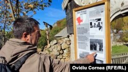 Trei filme au fost filmate în Roşia Montană în anii '70-'80: Nunta de piatră, Duhul aurului şi Flăcări pe comori.