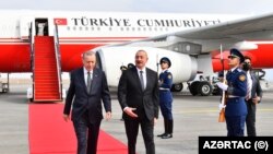 Turkish President Recep Tayyip Erdogan and his Azerbaijani counterpart, Ilham Aliyev, at the newly opened Zangilan airport on October 20. 