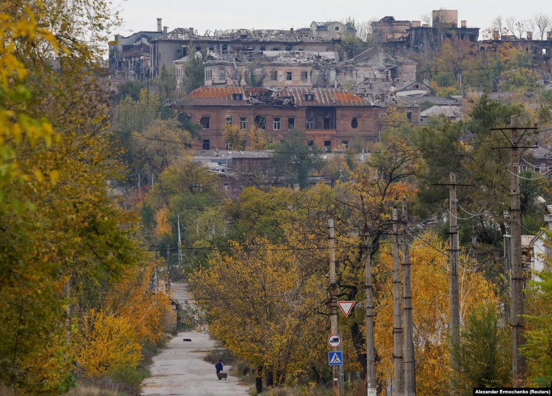 Жизнь на руинах Мариуполя (фотосвидетельства)