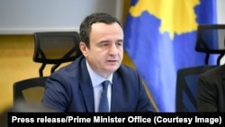 Kryeministri i Kosovës, Albin Kurti, gjatë një mbledhjeje të Qeverisë. 