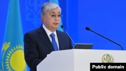 Kazakh President Qasym-Zhomart Toqaev speaks to a meeting of Almaty region officials on October 19.