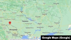 Молдованын Наславче айылы кызыл чекит менен көрсөтүлүп турат. Молдова менен Украинанын картасы.