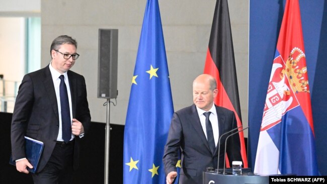 Presidenti i Serbisë, Aleksandar Vuçiq, dhe kancelari gjerman, Olaf Scholz.