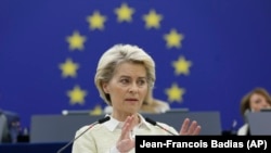 Președinta Comisiei Europene Ursula von der Leyen în timpul dezbaterii asupra consecințelor sociale și economice pentru UE ale războiului Rusiei în Ucraina, Parlamentul European, Strasbourg, 4 mai 2022.