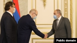 Armenia - Prime Minister Nikol Pashinian meets Russian businessman Roman Trotsenko.