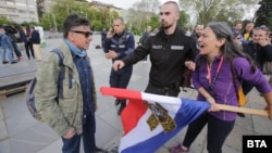  Някои от пристигналите да попречат на акцията влязоха в пререкания с участниците 