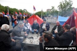 დემონსტრანტები ერევნის ცენტრში, 3 მაისი
