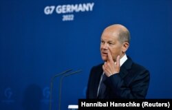 Zelenski l-a invitat pe premierul german Olaf Scholz la Kiev, după ce l-a refuzat pe președintele Germaniei luna trecută.