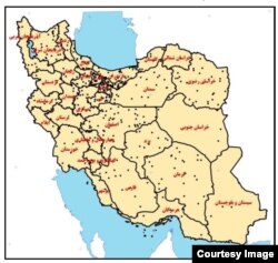 هر نقطه نماد ۳۰ کارگاه است که در هریک از آن‌ها ۱۰ نفر یا بیشتر کار می‌کنند