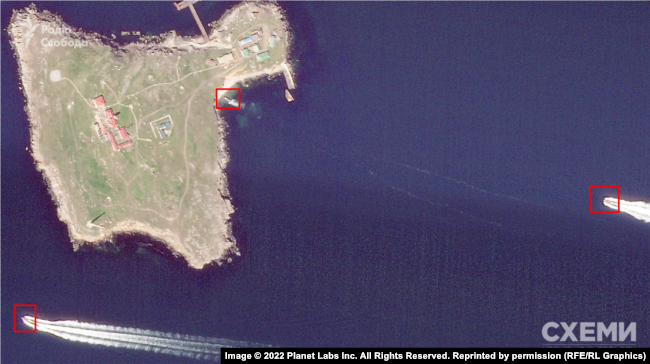 Патрульні катери РФ біля острова Зміїний, 28 квітня 2022 року