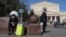 Оператори зв’язку з 4 травня почали попереджати абонентів у Москві й Петербурзі про те, що з 5 до 9 травня можуть обмежувати мобільний зв’язок