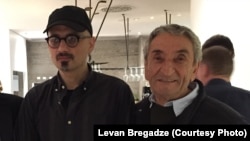 ზაზა ბურჭულაძე და ბესიკ ხარანაული. (ფოტოს ავტორი: ლევან ბრეგაძე)