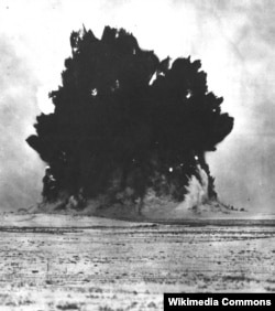 Проект «Чаган» («Испытание 1004») – первый советский термоядерный взрыв в интересах народного хозяйства, 15 января 1965 года на территории Семипалатинского испытательного полигона (площадка Балапан)
