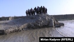 Ат-Башы районунун Казыбек айылы.