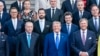 Crnogorski i američki predsjednik Jakov Milatović i Donald Tramp tokom Samita NATO u Hagu, jun 2025.