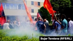 Tensione gjatë protestës së veteranëve