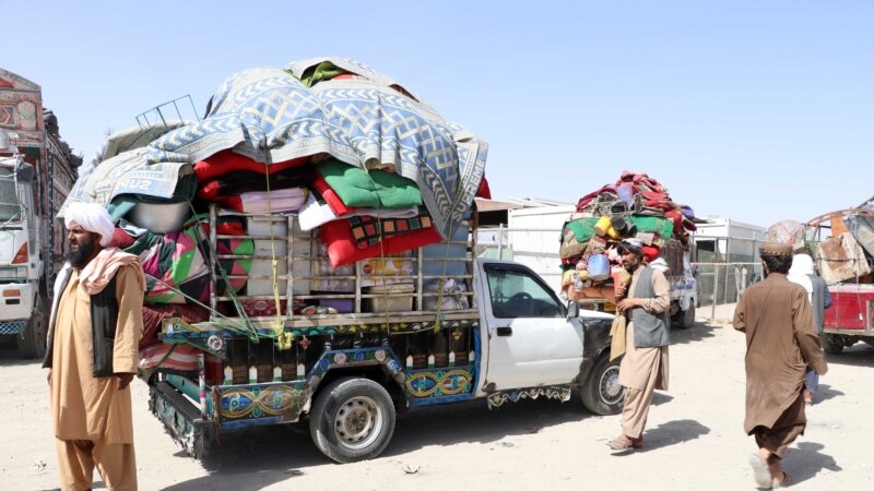 Власти Таджикистана выслали на родину группу афганских мигрантов – источники