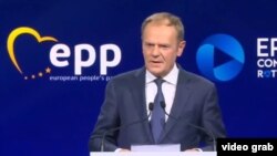 31 მაისი. როტერდამი. „ევროპის სახალხო პარტიის" პრეზიდენტი დონალს ტუსკი 