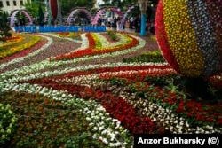 A display made entirely of fresh flowers.