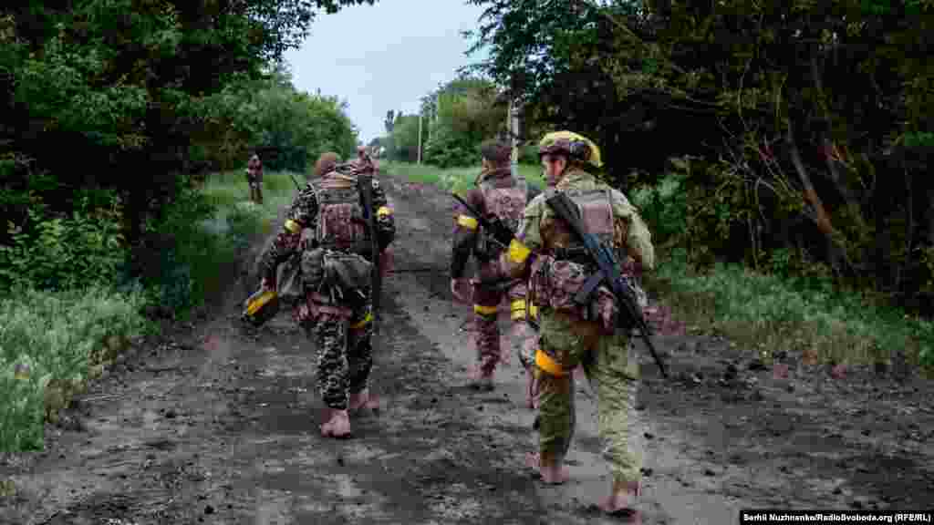 Група прикриття виходить на задані позиції &nbsp;