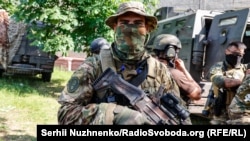 Боец «Интернационального легиона обороны Украины» в Северодонецке Луганской области, 2 июня 2022 года
