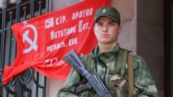 Un ofițer al autoproclamatei republici populare Luhansk