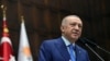 Președintelui Turciei, Recep Tayyip Erdoğan, a îndemnat companiile încă din 2021 să adopte denumirea de „Türkiye”.