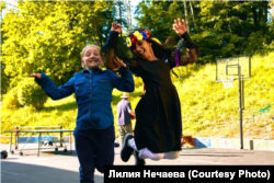 Германиядәге качаклар лагерында Украина балалары