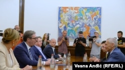 Predsednik Srbije Aleksandar Vučić na sastanku sa ambasadorom Rusije u Beogradu Aleksandrom Bocan-Harčenkom u zgradi Predsedništva nakon otkazane posete šefa ruske diplomatije Beogradu Sergeja Lavrova, 6. jun 2022.