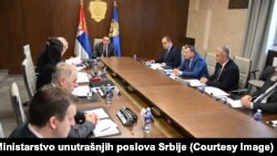 Ministar policije Aleksandar Vulin predsedavao je sednicom Nacionalnog koordinacionog tela za sprečavanje i borbu protiv terorizma na kojoj se razgovaralo o učestalim pretnjama o podmetnutim bombama u objektima širom Srbije, 1. jun 2022.