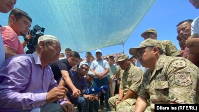 Кинотеатрдағы порно видеолар