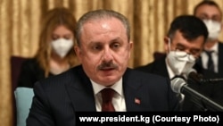 Председатель парламента Турции Мустафа Шентоп.