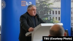 ჯაბა სამუშია: „აღნიშნულ საკითხთან დაკავშირებით მნიშვნელოვანია საუნივერსიტეტო საზოგადოების პოზიციების შეჯერება“.