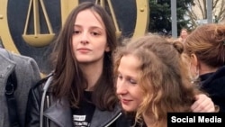 Lyusya Shtein (left) with her partner and founding member of Pussy Riot, Maria Alyokhina (file photo)