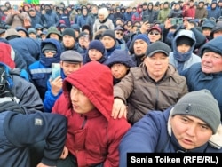 Residents a protest near the mayor's office in Zhanaozenb on January 3.