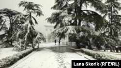 SEVASTOPOL -- Snowfall in Sevastopol. December 21, 2021
