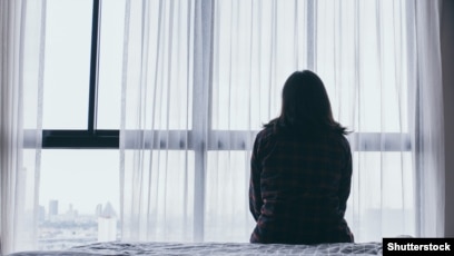 Onlayn porno: Qiz uxlab yotgan yigitni minadi. Rocco Porno toliq metrajli filmlar