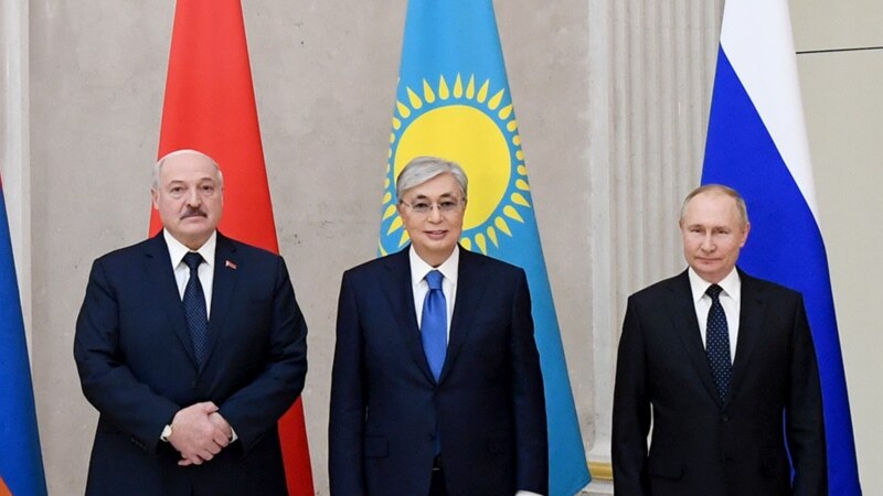 Лукашенко Токаев жана Путин менен Казакстандагы кырдаалды талкуулады