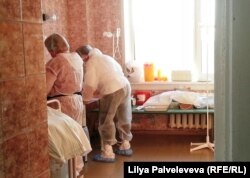Процедурный кабинет в ковидном госпитале в новосибирском районе Пашино
